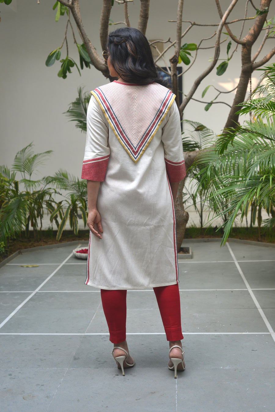 Highly Tailored Color-Striped Cotton Kurta