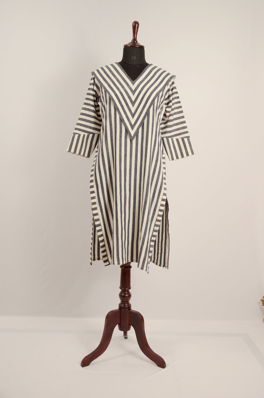 Highly Tailored Striped Cotton Kurta