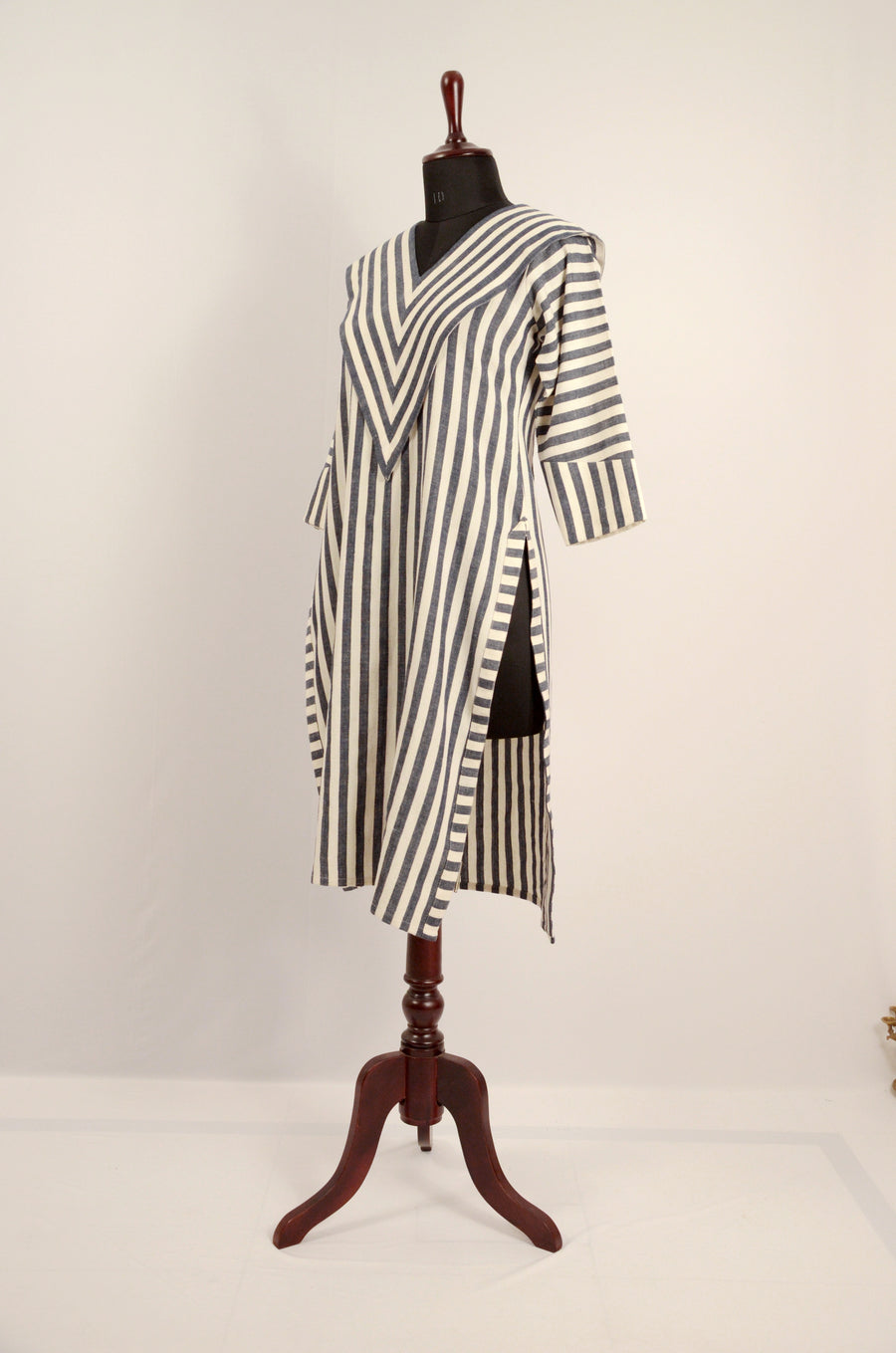 Highly Tailored Striped Cotton Kurta