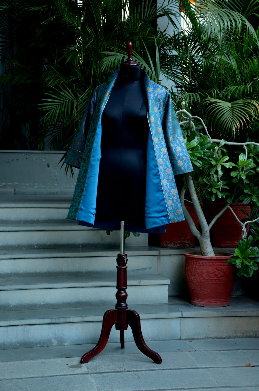 Tropical Blue Woven Kinkhab Brocade Benarasi Silk Cape