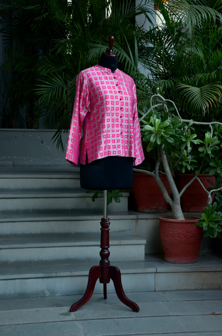 Magenta & Silver Checkered Woven Benarasi Silk Jacket