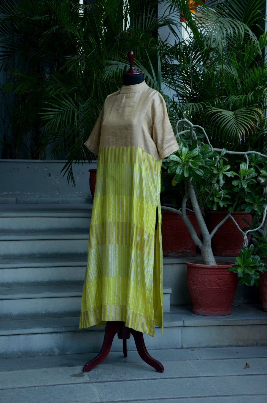 Bright Chartreuse & Pure Gold Zari Tissue Handloom Benarasi Silk Kurta