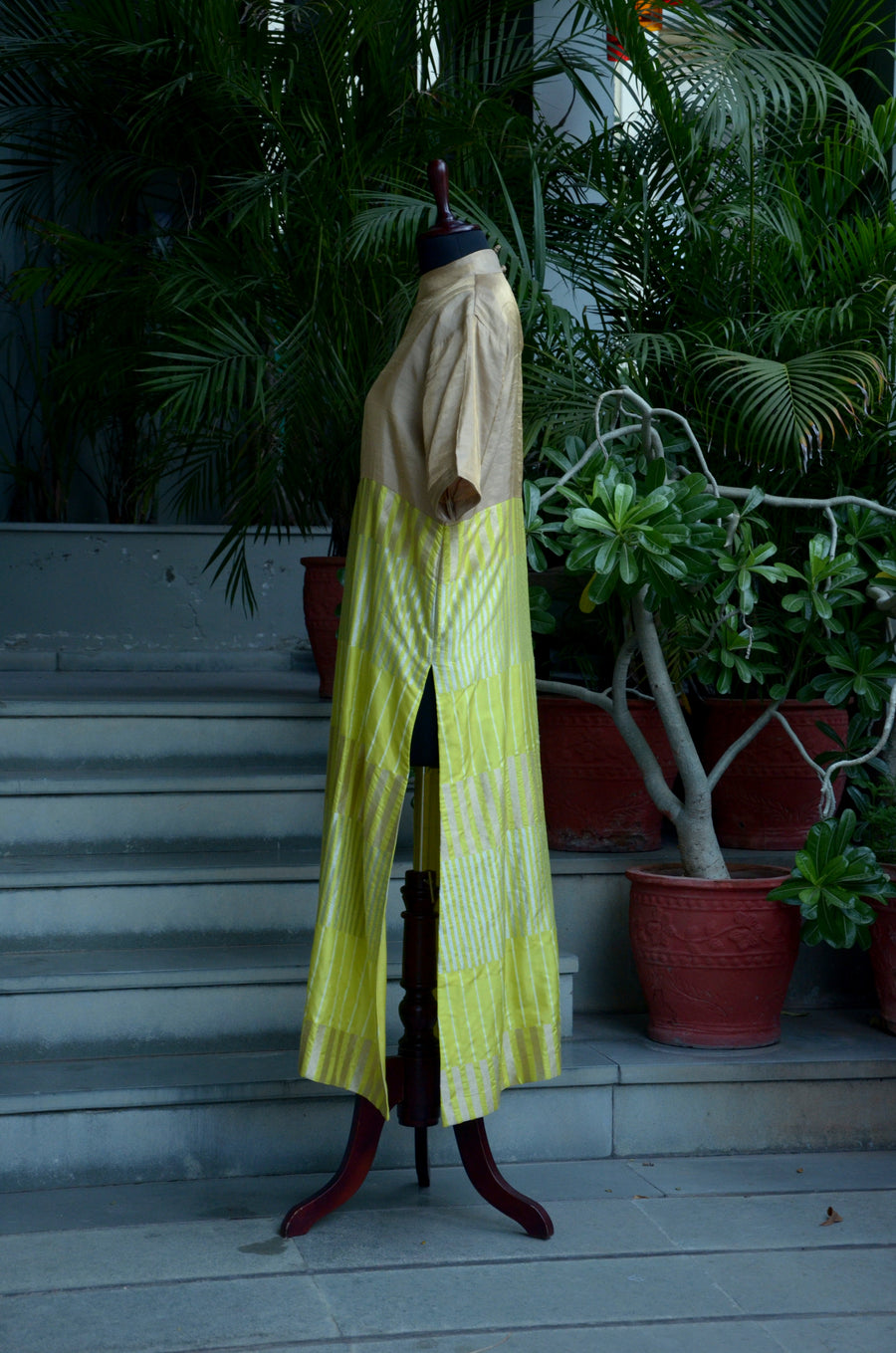 Bright Chartreuse & Pure Gold Zari Tissue Handloom Benarasi Silk Kurta